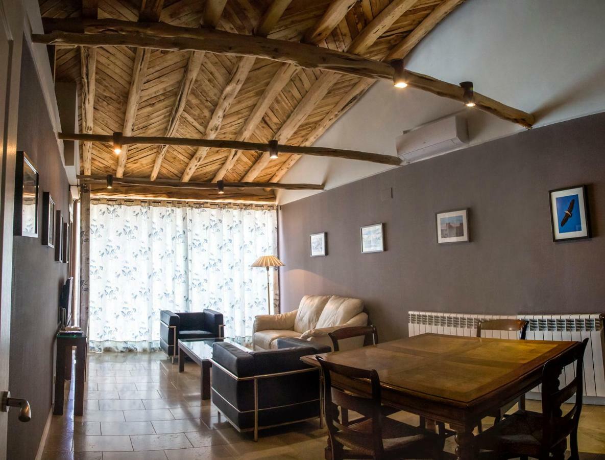 Apartamentos Rurales De La Sexma Del Sabinar Corduente Exterior photo